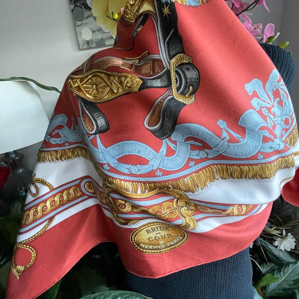 Authentic Hermès Bride De Cour Silk Scarf - Picture 5 of 16